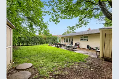 9308 Karlov Avenue, Skokie, IL 60076 - Photo 23