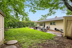 9308 Karlov Ave, Skokie, IL 60076 - Photo 23