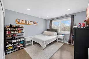 24 W Berkley Dr, Arlington Heights, IL 60004 - Photo 41