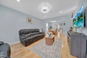 3615 W 70th Pl, Chicago, IL 60629 - Photo 3