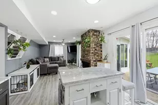 577 Horace Dr, Elgin, IL 60120 - Photo 11