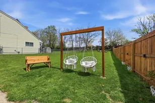 577 Horace Dr, Elgin, IL 60120 - Photo 25