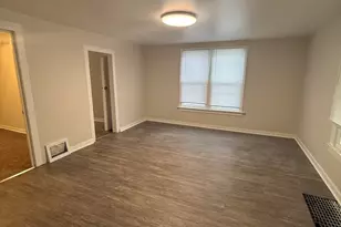 504 E Stanton St, Streator, IL 61364 - Photo 5
