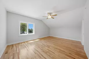 8011 S Oconto Ave, Bridgeview, IL 60455 - Photo 31