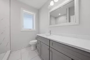 8011 S Oconto Ave, Bridgeview, IL 60455 - Photo 27