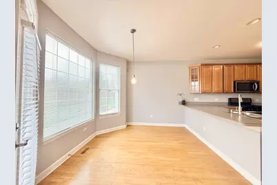 930 Case Street, Naperville, IL 60563 - Photo 5