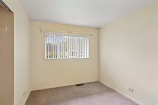 7025 Saratoga Dr, Bridgeview, IL 60455 - Photo 9