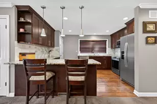 6139 W Gunnison St, Chicago, IL 60630 - Photo 9