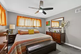6139 W Gunnison St, Chicago, IL 60630 - Photo 15