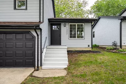 1307 Bancroft Drive, Bloomington, IL 61704 - Photo 3