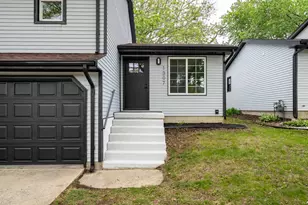 1307 Bancroft Dr, Bloomington, IL 61704 - Photo 3