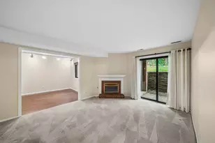 1863 Portsmouth Dr, Lisle, IL 60532 - Photo 3
