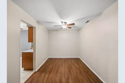 1863 Portsmouth Drive #11-4B, Lisle, IL 60532 - Photo 11