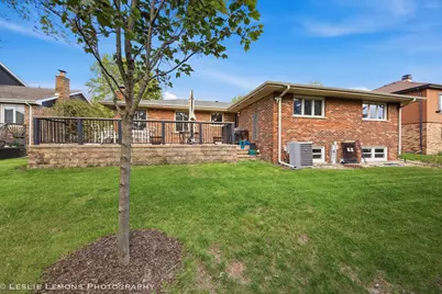 8248 Middlebury Avenue, Woodridge, IL 60517 - Photo 25