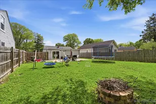 138 N Calhoun St, Aurora, IL 60505 - Photo 23