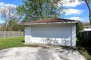 16607 California Ave, Markham, IL 60428 - Photo 11