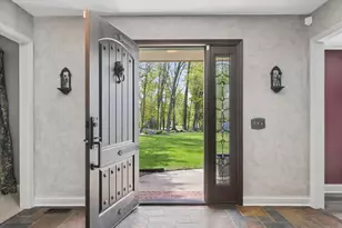 6731 Estate Ln, Long Grove, IL 60047 - Photo 3