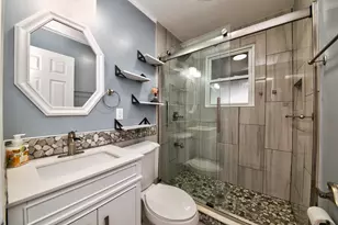 2659 Eisenhower Dr, Des Plaines, IL 60018 - Photo 11