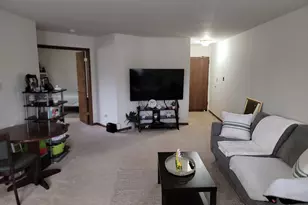 1744 Eastwood Ct, Schaumburg, IL 60195 - Photo 5
