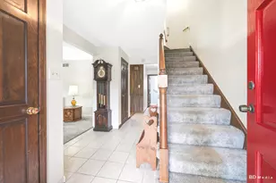 9826 Nottingham Ave, Chicago Ridge, IL 60415 - Photo 3