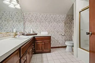 6433 W 82nd St, Burbank, IL 60459 - Photo 15