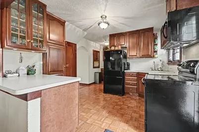 6433 W 82nd Street, Burbank, IL 60459 - Photo 9