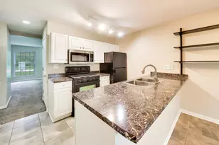 64 Bright Oaks Cir, Cary, IL 60013 - Photo 9
