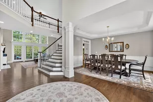 40W310 Waterford Ln, Saint Charles, IL 60175 - Photo 3