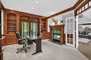 40W310 Waterford Ln, Saint Charles, IL 60175 - Photo 13