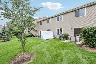 1245 Prairie View Pkwy, Cary, IL 60013 - Photo 27