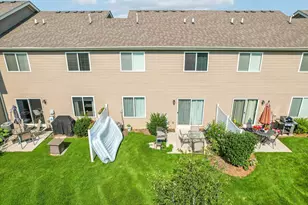 1245 Prairie View Pkwy, Cary, IL 60013 - Photo 33