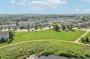 1245 Prairie View Pkwy, Cary, IL 60013 - Photo 39