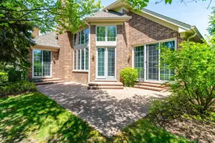 2148 Royal Ridge Dr, Northbrook, IL 60062 - Photo 29