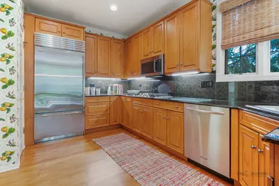 2148 Royal Ridge Drive, Northbrook, IL 60062 - Photo 9