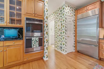 2148 Royal Ridge Drive, Northbrook, IL 60062 - Photo 13
