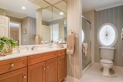 2148 Royal Ridge Drive, Northbrook, IL 60062 - Photo 25