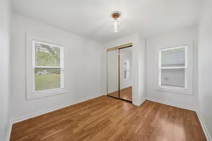 905 S 5th St, Dekalb, IL 60115 - Photo 5