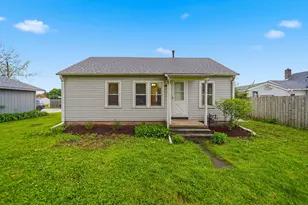 905 S 5th St, Dekalb, IL 60115 - Photo 1