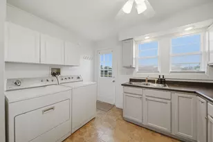 905 S 5th St, Dekalb, IL 60115 - Photo 9