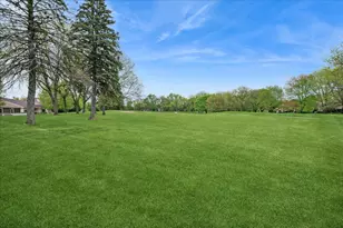 569 Rose Ln, Bartlett, IL 60103 - Photo 33