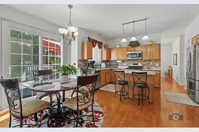 483 Elm Ridge Road, Carpentersville, IL 60110 - Photo 9