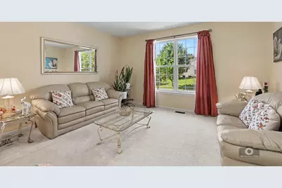 483 Elm Ridge Road, Carpentersville, IL 60110 - Photo 5