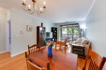 6436 Roosevelt Road #212, Oak Park, IL 60304 - Photo 9