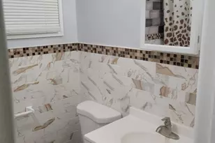 10081 Frontage Rd, Skokie, IL 60077 - Photo 7
