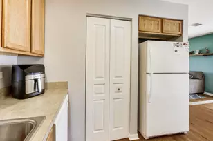 538 Blue Springs Dr, Fox Lake, IL 60020 - Photo 15