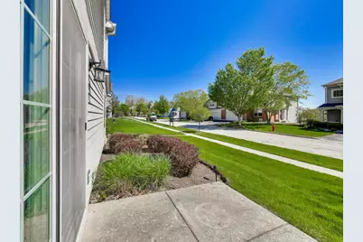 538 Blue Springs Drive, Fox Lake, IL 60020 - Photo 29