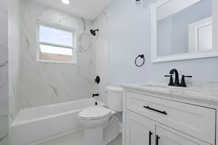 9517 S Merrimac Ave, Oak Lawn, IL 60453 - Photo 7