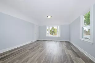 9517 S Merrimac Ave, Oak Lawn, IL 60453 - Photo 5