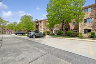 2213 Nichols Rd, Arlington Heights, IL 60004 - Photo 19