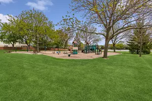 2213 Nichols Rd, Arlington Heights, IL 60004 - Photo 21